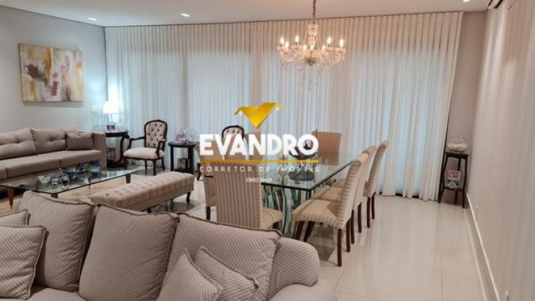 Imagem Apartamento com 4 Quartos à Venda, 247 m² em Duque De Caxias - Cuiabá