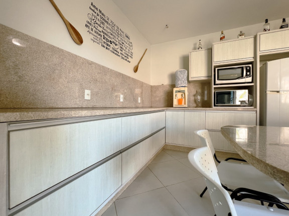 Imagem Casa com 3 Quartos à Venda, 295 m² em Coqueiros - Florianópolis