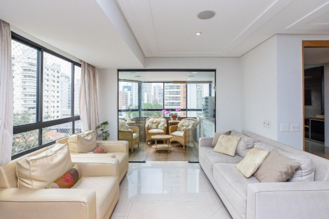 Imagem Apartamento com 4 Quartos à Venda, 202 m² em Moema - São Paulo Imagem Apartamento com 4 Quartos à Venda, 202 m² em Moema - São Paulo