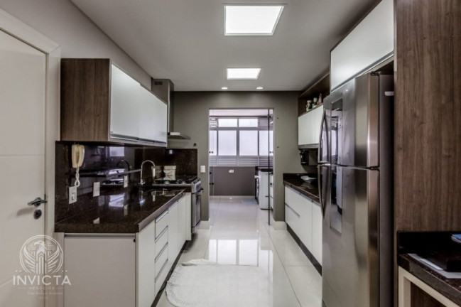 Imagem Apartamento com 3 Quartos à Venda, 184 m² em Centro - Balneário Camboriú