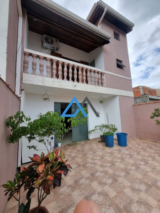 Sobrado com 3 Quartos à Venda, 201 m² em Serpa - Caieiras