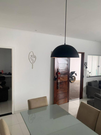 Imagem Casa com 3 Quartos à Venda, 180 m² em Luzia - Aracaju Imagem Casa com 3 Quartos à Venda, 180 m² em Luzia - Aracaju