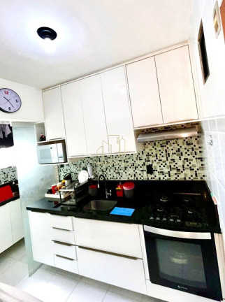 Imagem Imóvel com 3 Quartos à Venda, 70 m² em Imbuí - Salvador Imagem Imóvel com 3 Quartos à Venda, 70 m² em Imbuí - Salvador