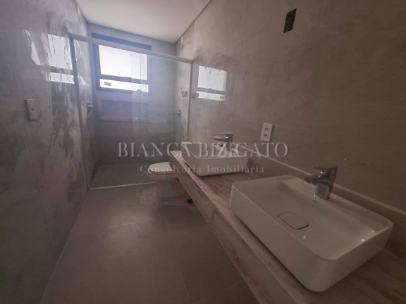 Imagem Casa com 3 Quartos à Venda, em Uberaba - Curitiba Imagem Casa com 3 Quartos à Venda, em Uberaba - Curitiba