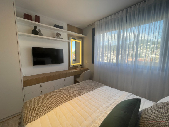 Imagem Apartamento com 3 Quartos à Venda, 213 m² em Agronômica - Florianópolis Imagem Apartamento com 3 Quartos à Venda, 213 m² em Agronômica - Florianópolis