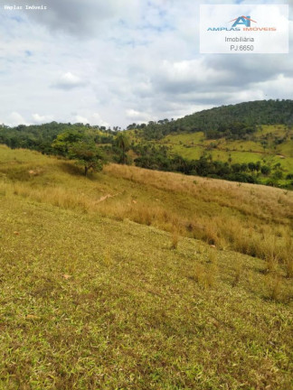 Fazenda à Venda, 50 m² em Mateus Leme
