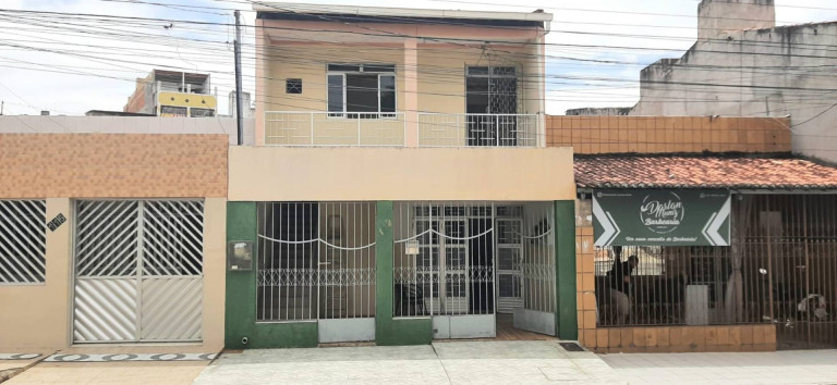 Casa com 4 Quartos à Venda, 237 m² em Palestina - Aracaju