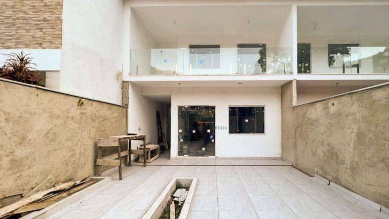 Casa com 4 Quartos à Venda, 222 m² em Piratininga - Niterói