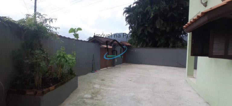 Imagem Casa com 4 Quartos à Venda, 211 m² em Praia Da Lagoinha - Ubatuba