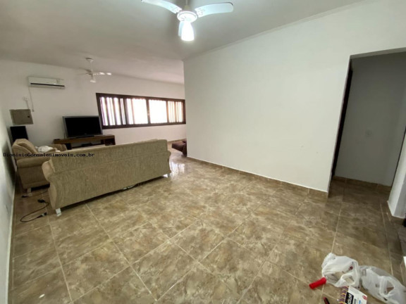 Imagem Casa com 2 Quartos à Venda, 127 m² em Balneário Oásis - Peruíbe Imagem Casa com 2 Quartos à Venda, 127 m² em Balneário Oásis - Peruíbe