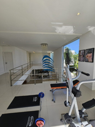 Imagem Casa com 4 Quartos à Venda, 480 m² em Busca Vida - Camaçari