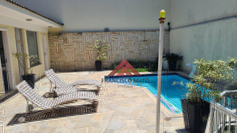 Imagem Casa com 3 Quartos à Venda, 242 m² em Camboinhas - Niterói