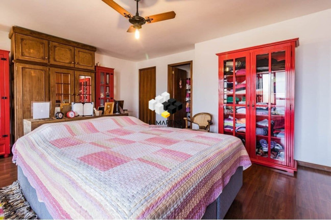 Imagem Casa com 3 Quartos à Venda, 235 m² em Guarujá - Porto Alegre Imagem Casa com 3 Quartos à Venda, 235 m² em Guarujá - Porto Alegre