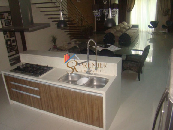 Imagem Casa com 3 Quartos à Venda, 413 m² em Itacorubi - Florianópolis Imagem Casa com 3 Quartos à Venda, 413 m² em Itacorubi - Florianópolis