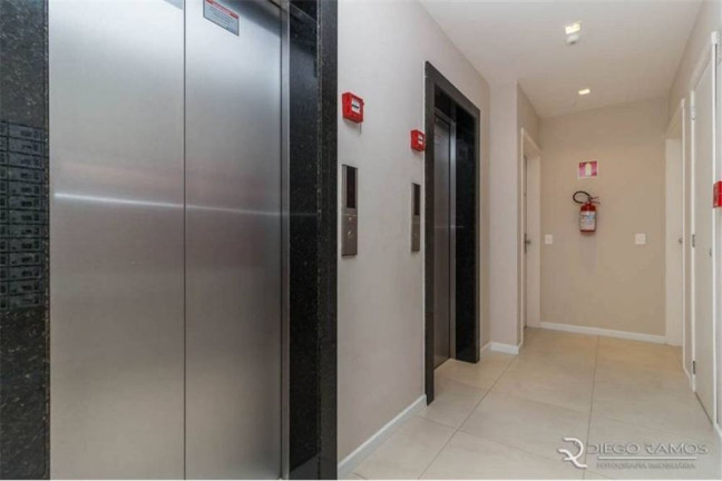 Imagem Apartamento com 3 Quartos à Venda, 75 m² em Jardim Carvalho - Porto Alegre