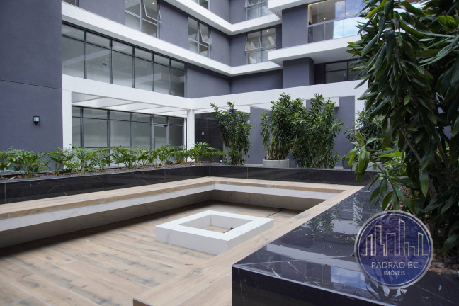 Imagem Apartamento com 3 Quartos à Venda, 147 m² em Hugo Lange - Curitiba