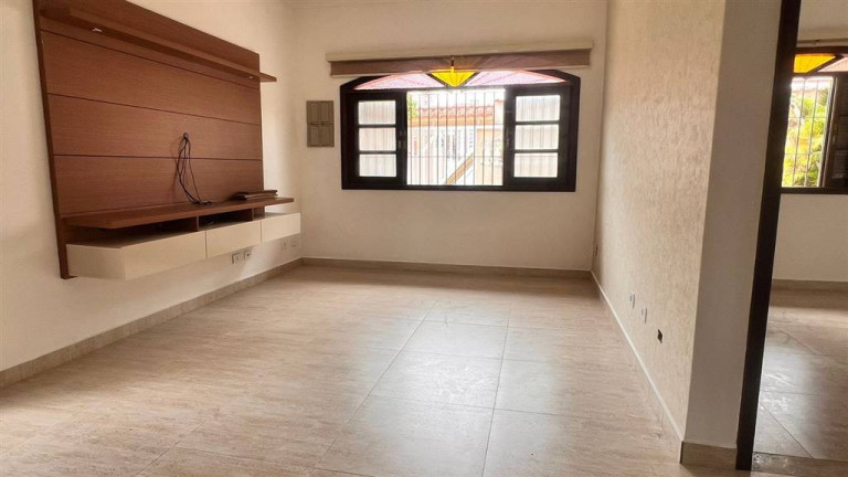 Imagem Casa com 3 Quartos à Venda, em Caiçara - Praia Grande Imagem Casa com 3 Quartos à Venda, em Caiçara - Praia Grande