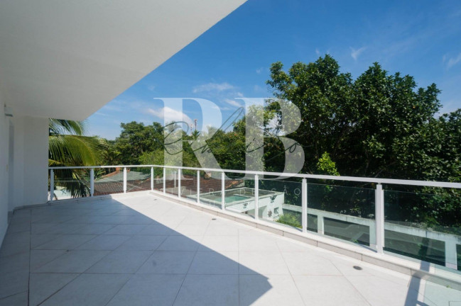 Imagem Imóvel com 7 Quartos à Venda,  em Riviera - Bertioga