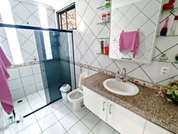 Imagem Casa com 9 Quartos à Venda, 960 m² em Centro - Fortaleza Imagem Casa com 9 Quartos à Venda, 960 m² em Centro - Fortaleza