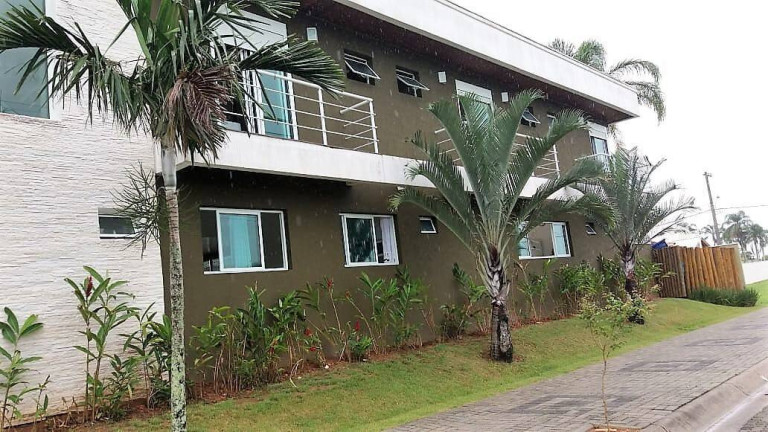 Imagem Sobrado com 4 Quartos à Venda, 860 m² em Massaguaçu - Caraguatatuba Imagem Sobrado com 4 Quartos à Venda, 860 m² em Massaguaçu - Caraguatatuba