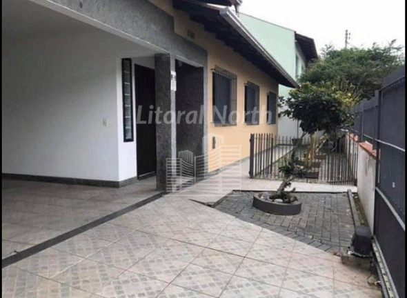 Imagem Casa com 3 Quartos à Venda, 128 m² em Centro - Balneário Camboriú