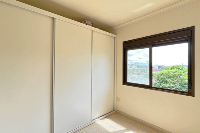 Imagem Imóvel com 3 Quartos à Venda, 83 m² em Nonoai - Porto Alegre