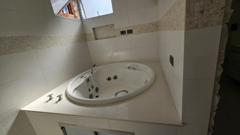 Imagem Casa com 3 Quartos à Venda, 383 m² em Salto De Pirapora - Salto De Pirapora Imagem Casa com 3 Quartos à Venda, 383 m² em Salto De Pirapora - Salto De Pirapora