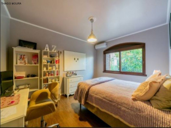 Imagem Imóvel com 3 Quartos à Venda, em Jardim Itu - Porto Alegre Imagem Imóvel com 3 Quartos à Venda, em Jardim Itu - Porto Alegre
