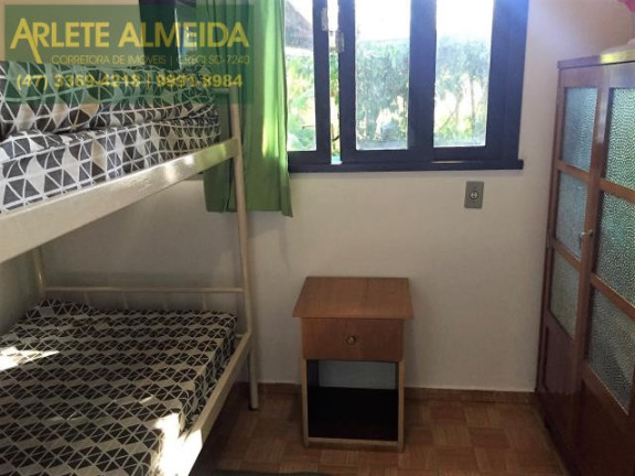 Imagem Casa com 2 Quartos para Alugar ou Temporada, 35 m² em Centro - Porto Belo Imagem Casa com 2 Quartos para Alugar ou Temporada, 35 m² em Centro - Porto Belo