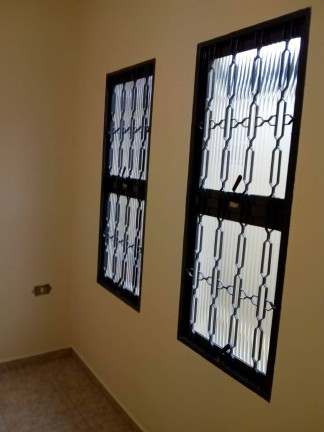 Imagem Casa com 3 Quartos à Venda, 82 m² em Jardim Gurilândia - Taubaté