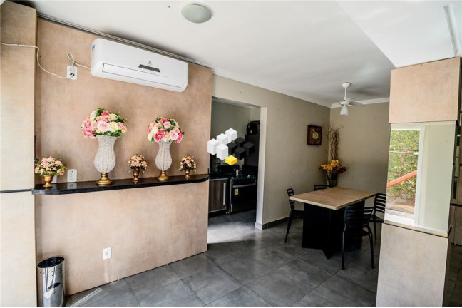 Imagem Apartamento com 3 Quartos à Venda, 61 m² em Nonoai - Porto Alegre Imagem Apartamento com 3 Quartos à Venda, 61 m² em Nonoai - Porto Alegre