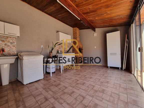 Imagem Casa com 2 Quartos à Venda, 125 m² em Jardim Chácara Dos Pinheiros - Botucatu