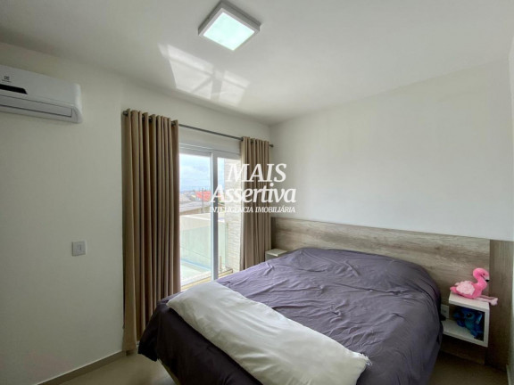 Imagem Sobrado com 2 Quartos à Venda, 87 m² em Centro - Xangri-lá Imagem Sobrado com 2 Quartos à Venda, 87 m² em Centro - Xangri-lá