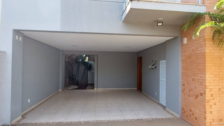 Imagem Casa com 4 Quartos à Venda, 375 m² em Condomínio Belvedere - Cuiabá