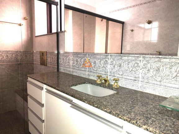 Imagem Apartamento com 4 Quartos à Venda, 223 m²