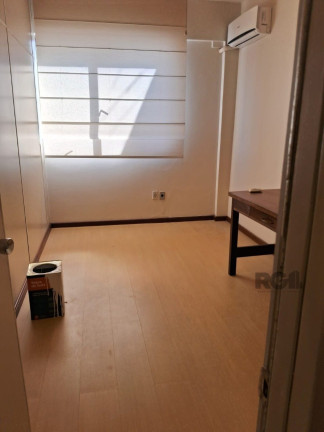 Imagem Sala Comercial à Venda, 61 m² em Rio Branco - Porto Alegre Imagem Sala Comercial à Venda, 61 m² em Rio Branco - Porto Alegre