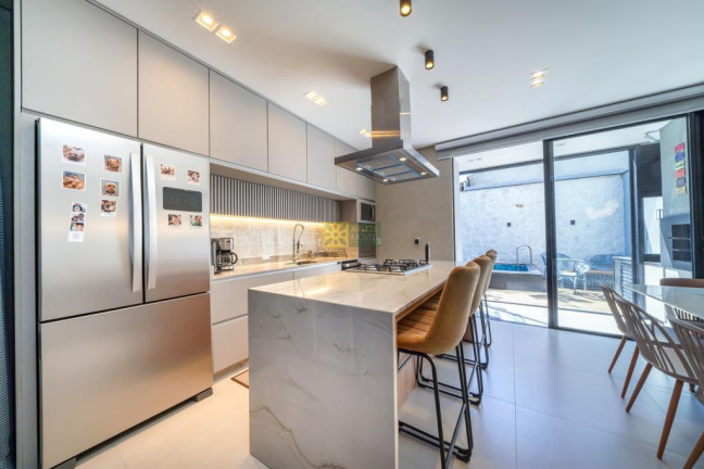 Imagem Casa com 3 Quartos à Venda, 159 m² em Canto Grande - Bombinhas