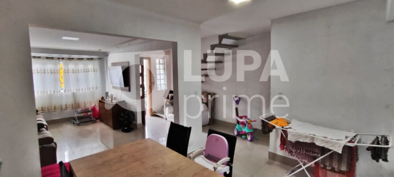 Casa com 2 Quartos à Venda, 76 m² em Vila Maria Baixa - São Paulo