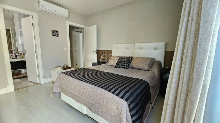 Imagem Apartamento com 3 Quartos à Venda, 177 m² em Centro - Balneário Camboriú