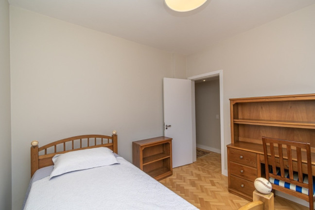 Imagem Apartamento com 3 Quartos à Venda, 120 m² em Moinhos De Vento - Porto Alegre Imagem Apartamento com 3 Quartos à Venda, 120 m² em Moinhos De Vento - Porto Alegre