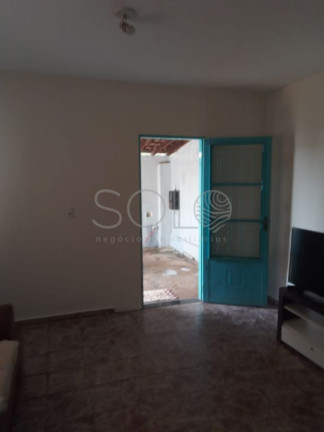 Imagem Casa com 2 Quartos à Venda, 160 m² em Conjunto Habitacional Victório De Santi - Araraquara Imagem Casa com 2 Quartos à Venda, 160 m² em Conjunto Habitacional Victório De Santi - Araraquara