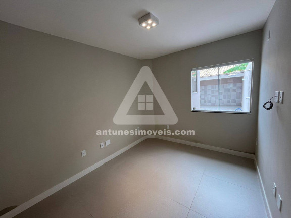 Imagem Casa com 3 Quartos à Venda, 200 m² em Jardim Excelsior - Cabo Frio