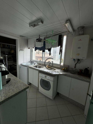 Imagem Apartamento com 4 Quartos à Venda, 154 m² em Centro - Florianópolis Imagem Apartamento com 4 Quartos à Venda, 154 m² em Centro - Florianópolis
