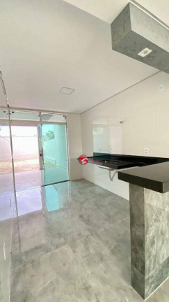 Imagem Casa com 3 Quartos à Venda, 100 m² em Xangri-lá - Contagem