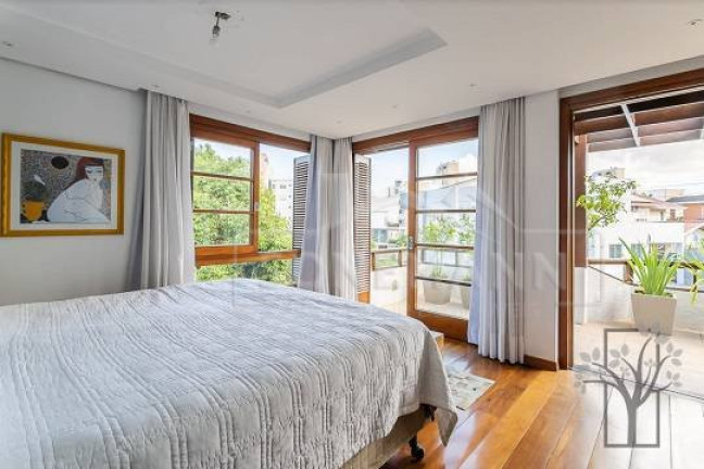 Imagem Casa com 4 Quartos à Venda, 530 m² em João Paulo - Florianópolis Imagem Casa com 4 Quartos à Venda, 530 m² em João Paulo - Florianópolis