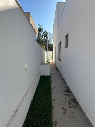 Imagem Casa com 3 Quartos à Venda, 380 m² em Condominio Portal Do Igarapé - Igarapé