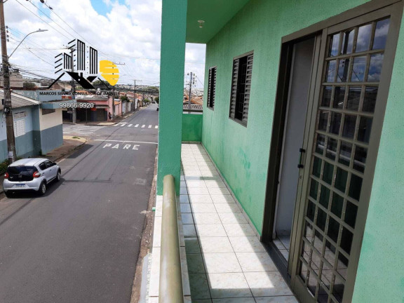 Imagem Apartamento com 3 Quartos à Venda, 218 m² em Segismundo Pereira - Uberlândia Imagem Apartamento com 3 Quartos à Venda, 218 m² em Segismundo Pereira - Uberlândia