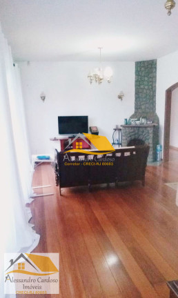 Imagem Casa com 3 Quartos à Venda, 250 m² em Parque São Clemente - Nova Friburgo