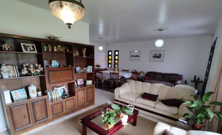 Imagem Casa com 4 Quartos à Venda, 180 m² em Centro - Xangri-lá Imagem Casa com 4 Quartos à Venda, 180 m² em Centro - Xangri-lá