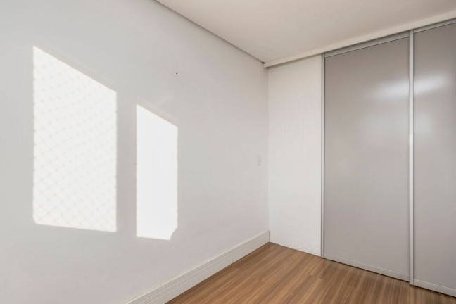 Imagem Imóvel com 3 Quartos à Venda, 76 m² em Jardim Carvalho - Porto Alegre Imagem Imóvel com 3 Quartos à Venda, 76 m² em Jardim Carvalho - Porto Alegre